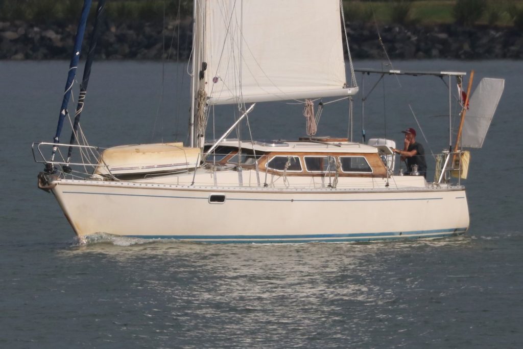 lm 35 sailboat